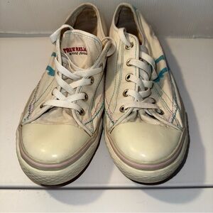 True Religion Cream Canvas low Sneakers w/teal accent size:8.5